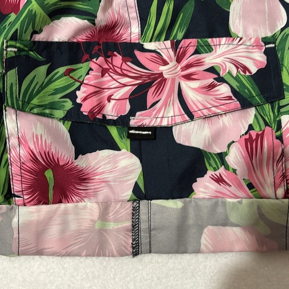 King Size Mens Shorts, Size 4XL, Multi Colored Tropical Print - Picture 4 of 12